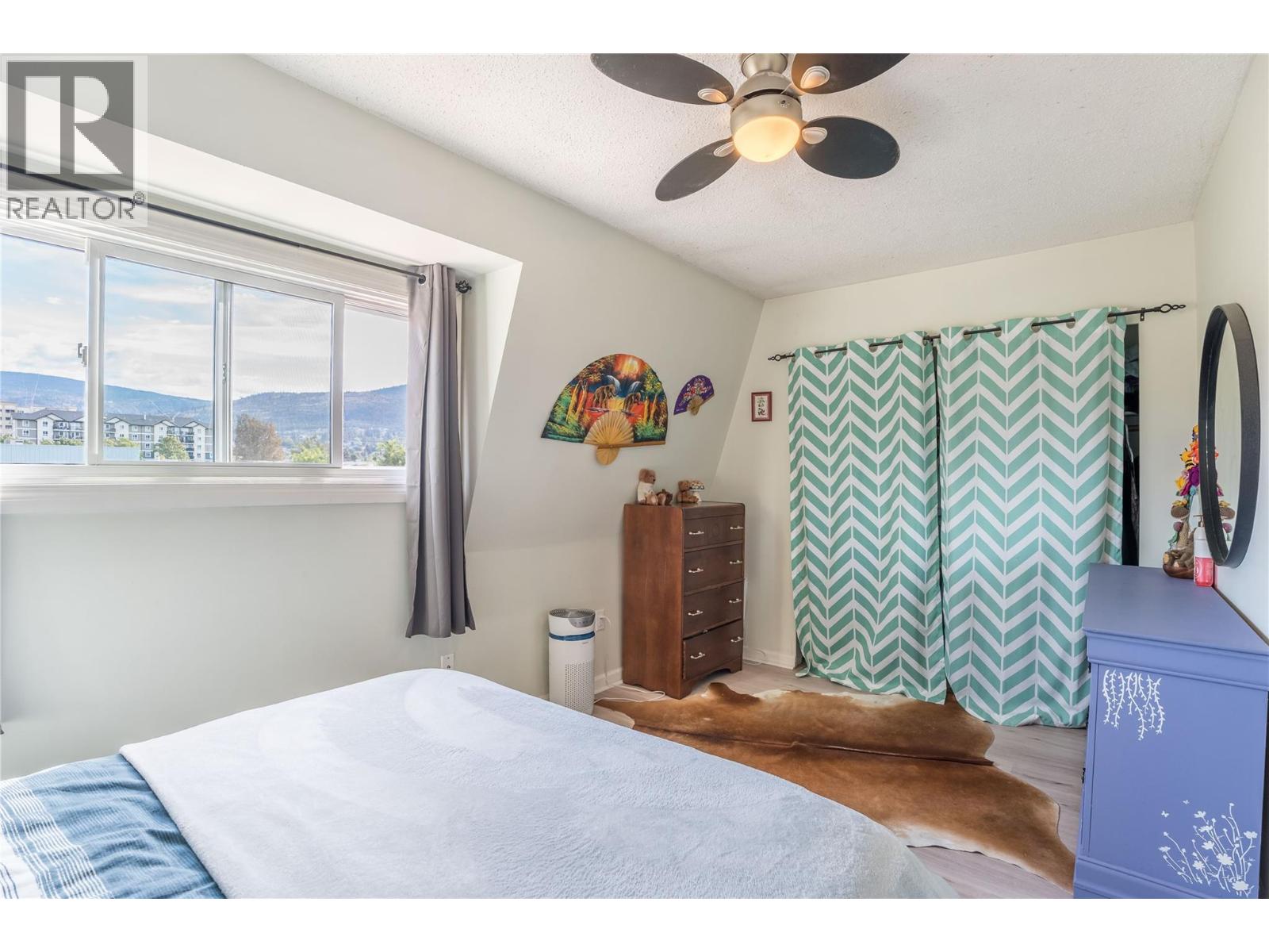 #5 2250 Baskin Street - 19