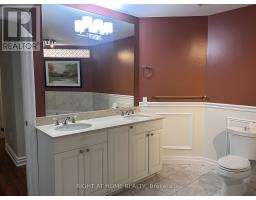63 Walker Avenue, Toronto, ON M4V1G3 Photo 24
