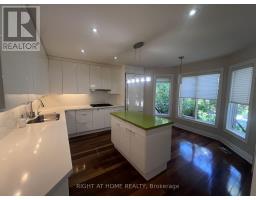 63 Walker Avenue, Toronto, ON M4V1G3 Photo 9