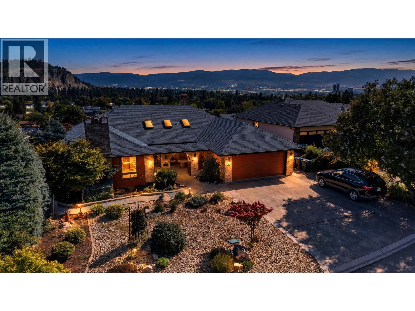 1645 Smithson Place, Kelowna