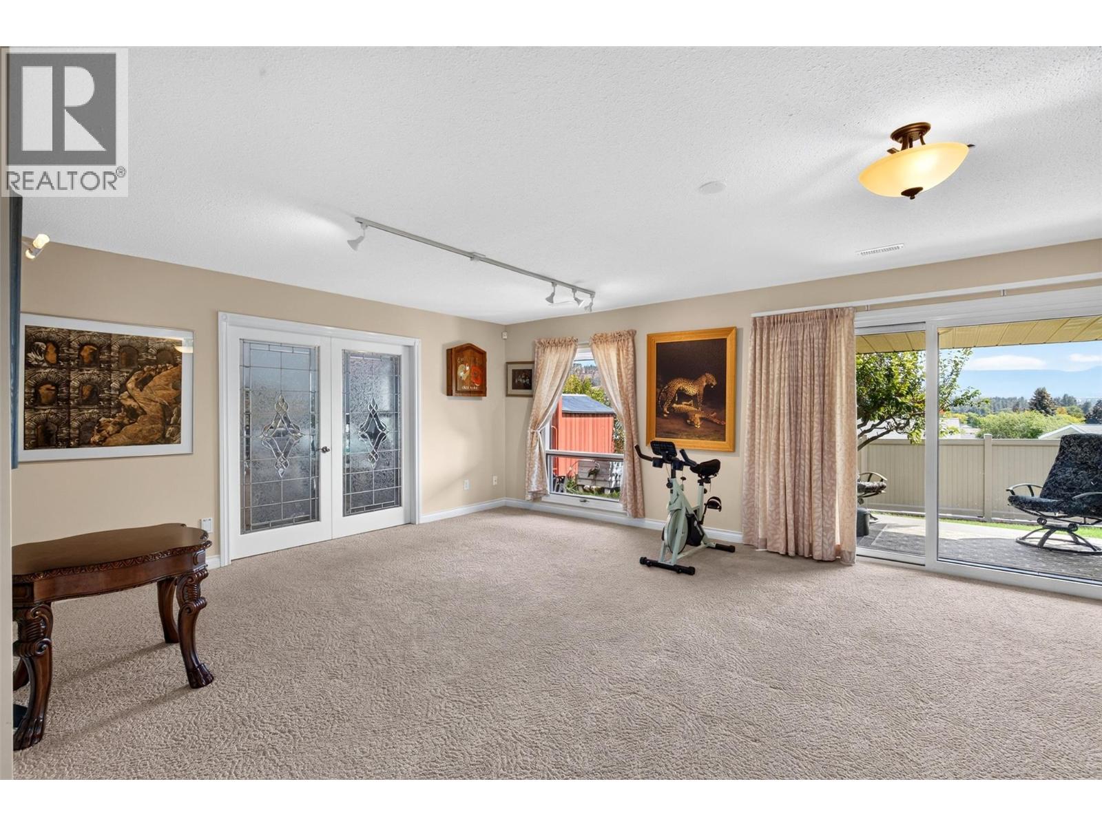 1645 Smithson Place - 29