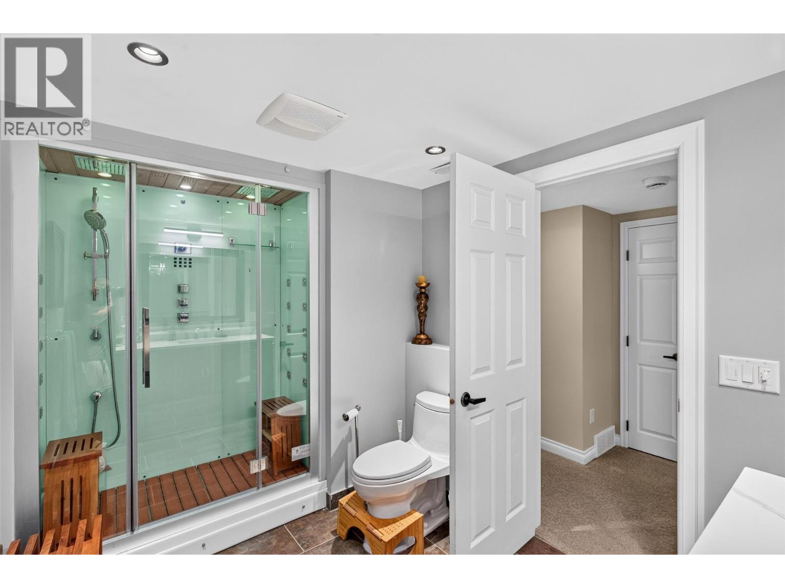 1645 Smithson Place, Kelowna