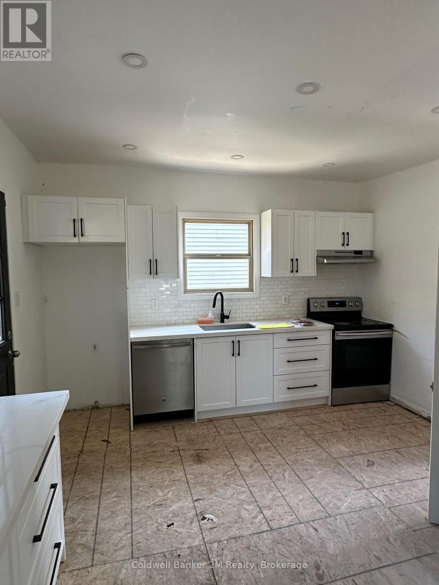 386 PINE AVENUE, Oshawa (Vanier) — photo 3