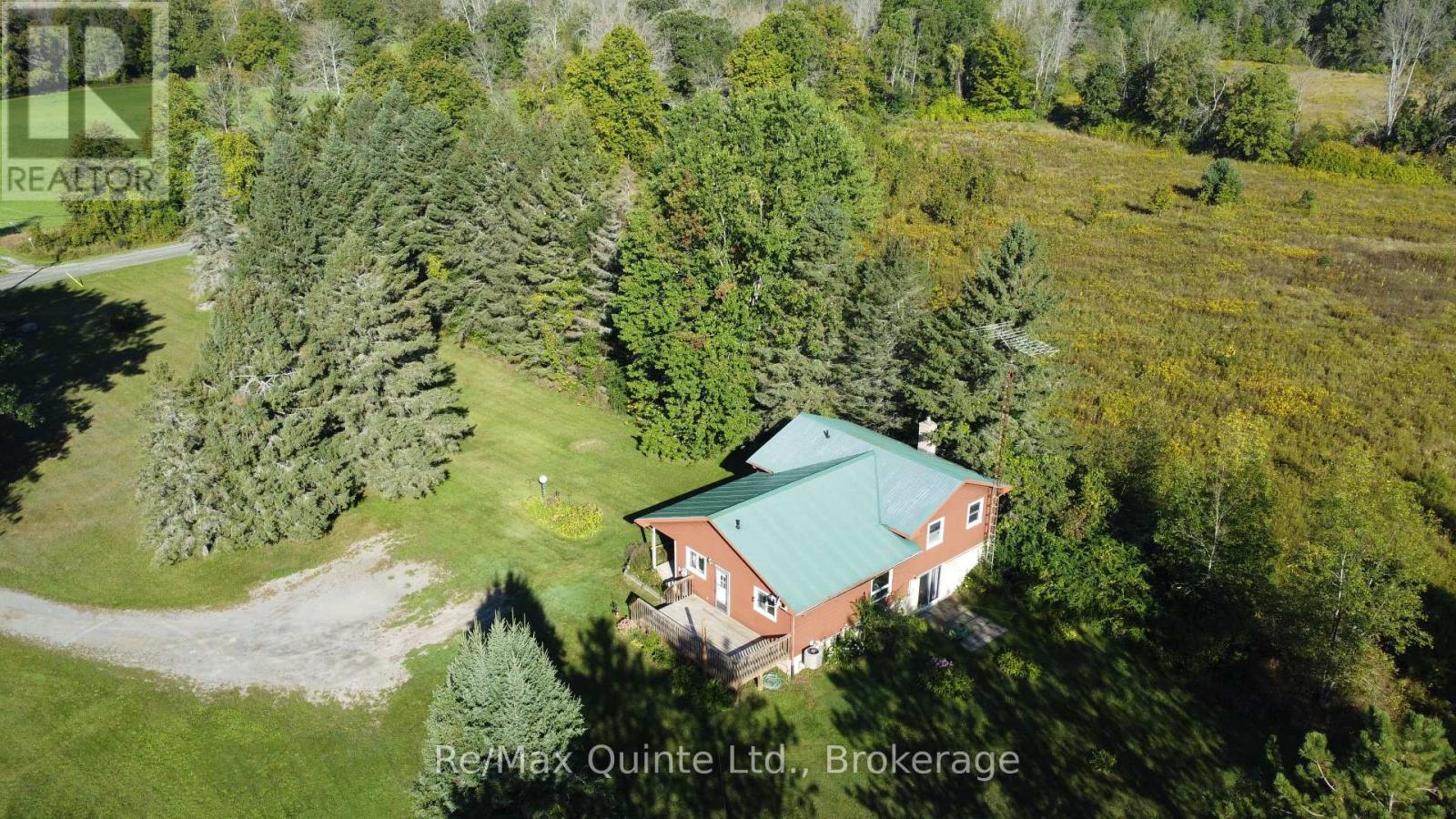 663 ESKER ROAD - 29