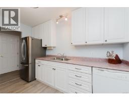 Kitchen - 9 1351 Tunner Dr, Courtenay, BC V9N8V6 Photo 9