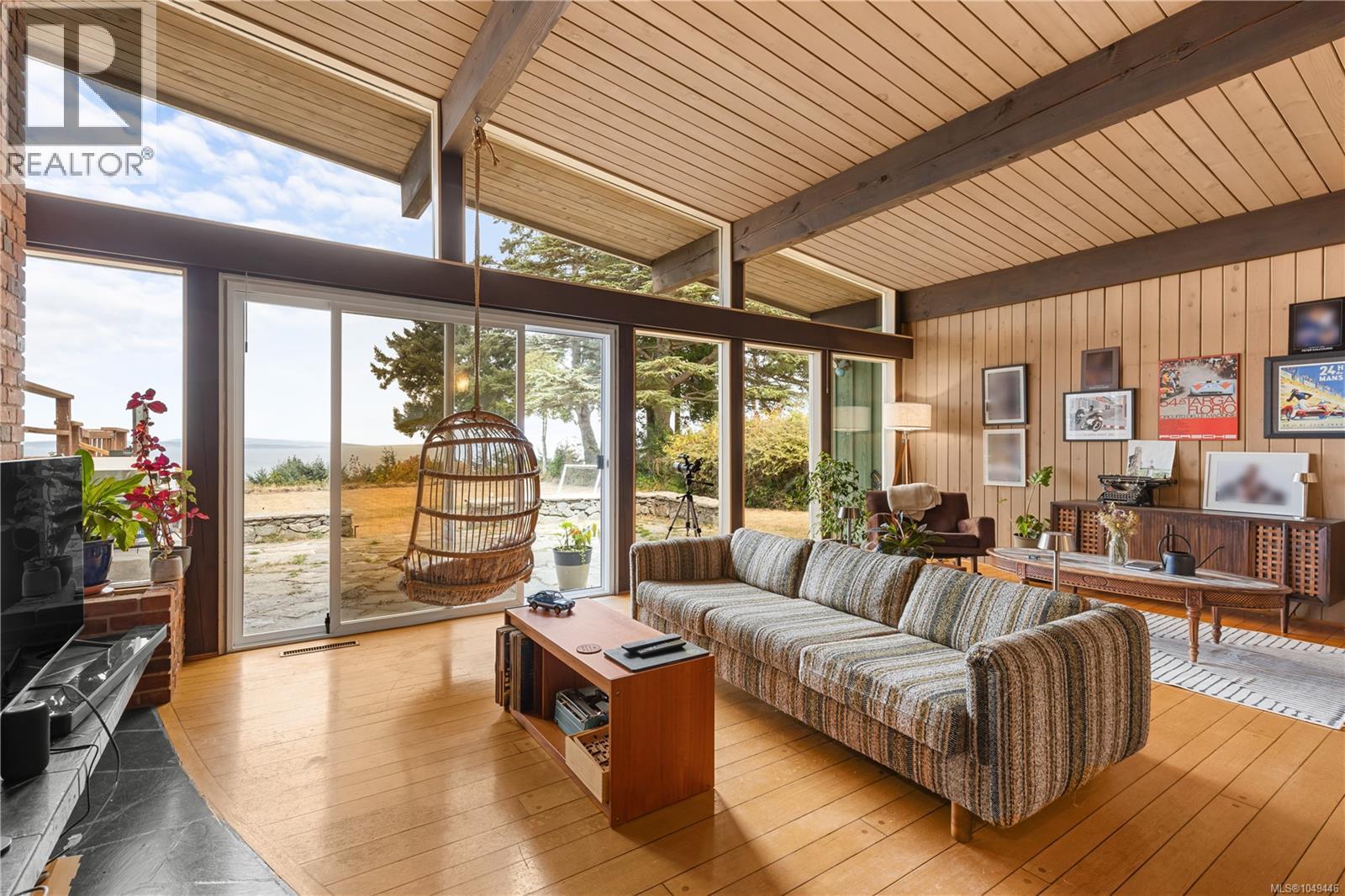4598 Torquay Dr, Saanich