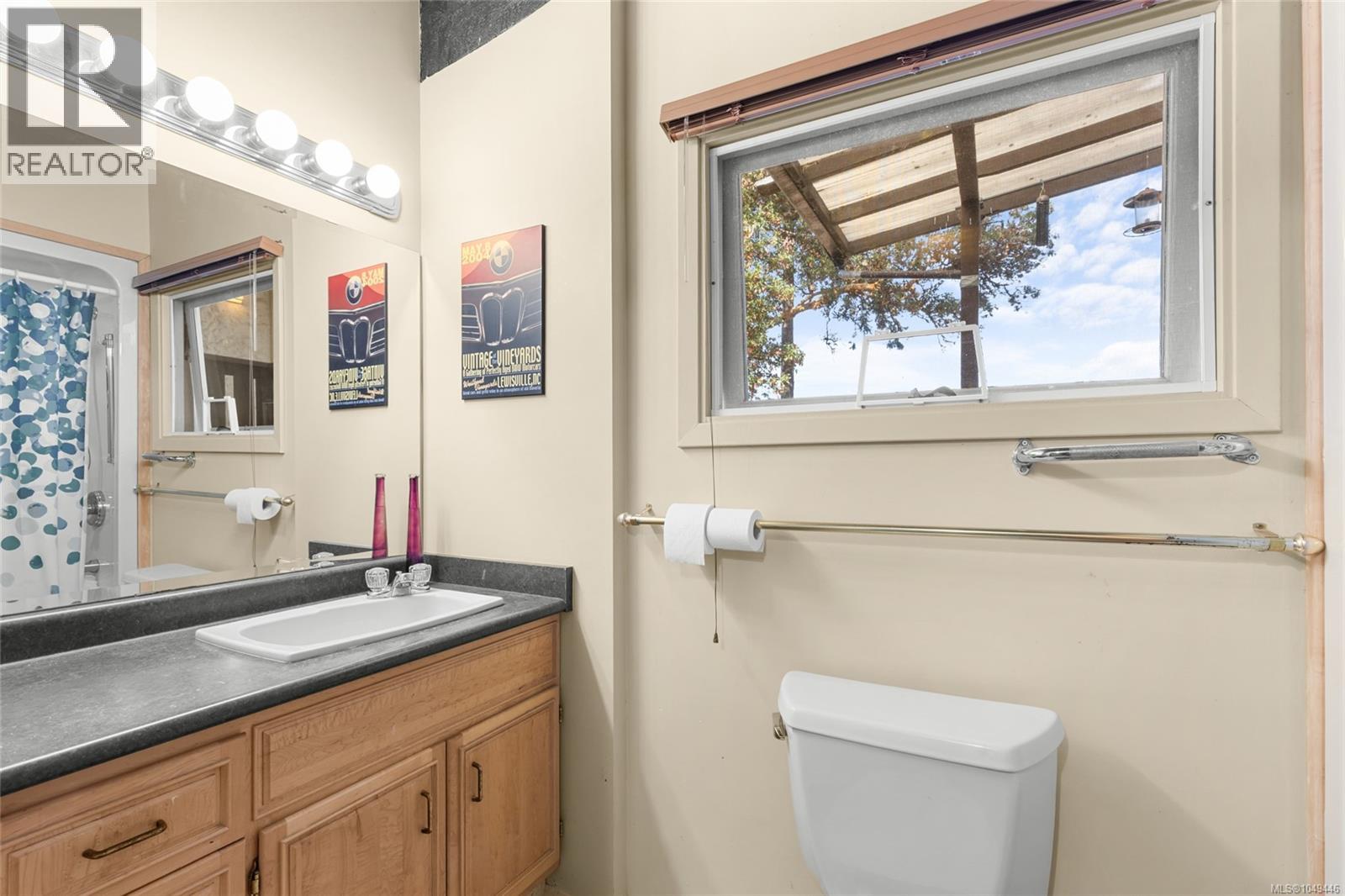 4598 Torquay Dr, Saanich