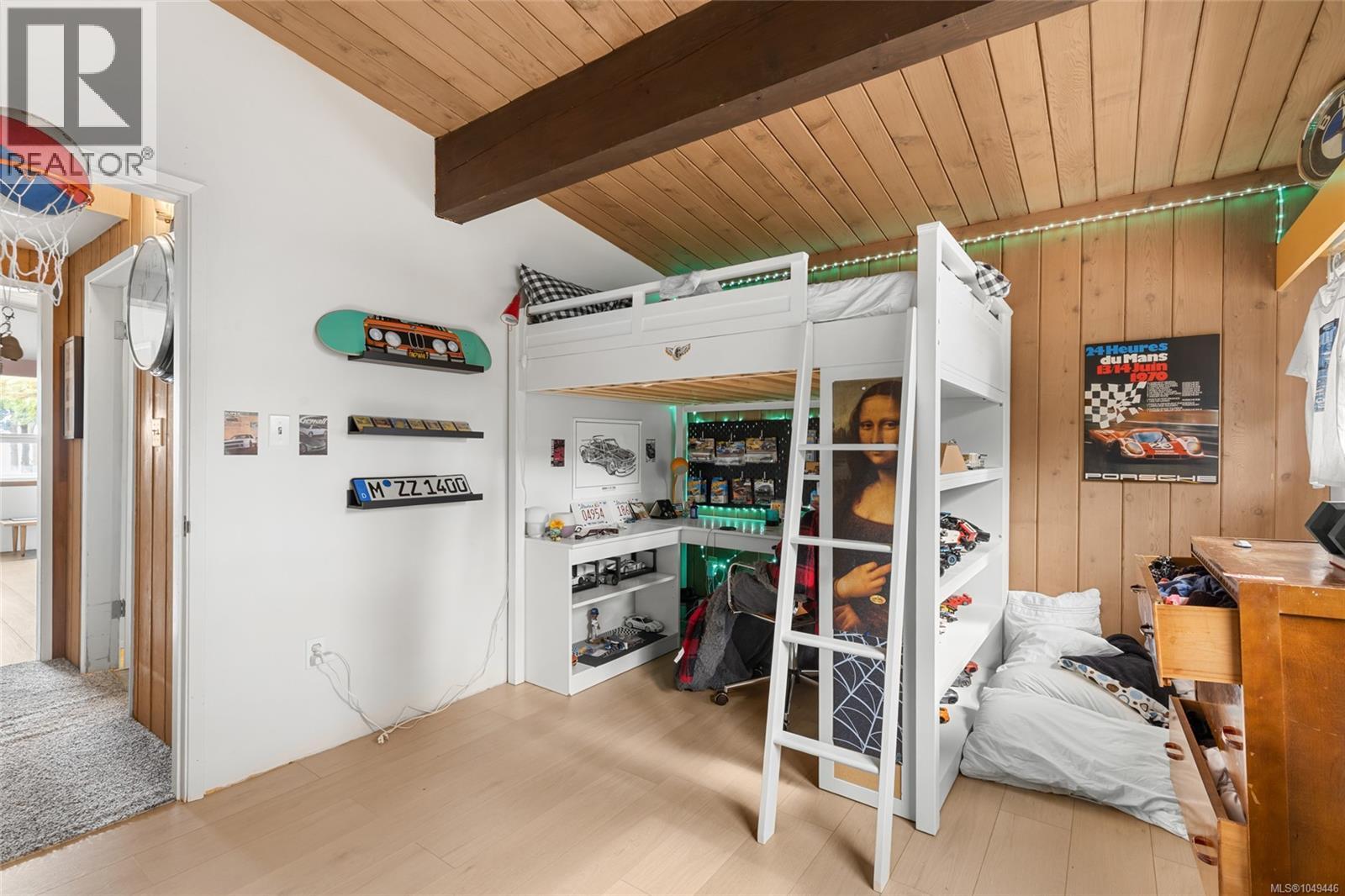 4598 Torquay Dr, Saanich