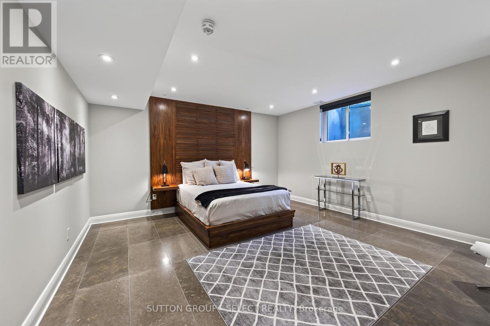 #6 756 RIVERSIDE DRIVE - Image 30