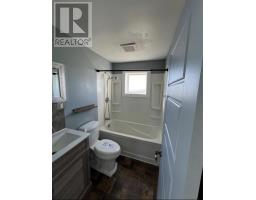 7-9 Holmes Road thumbnail 6