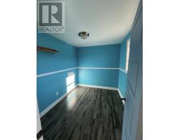 7-9 Holmes Road thumbnail 8