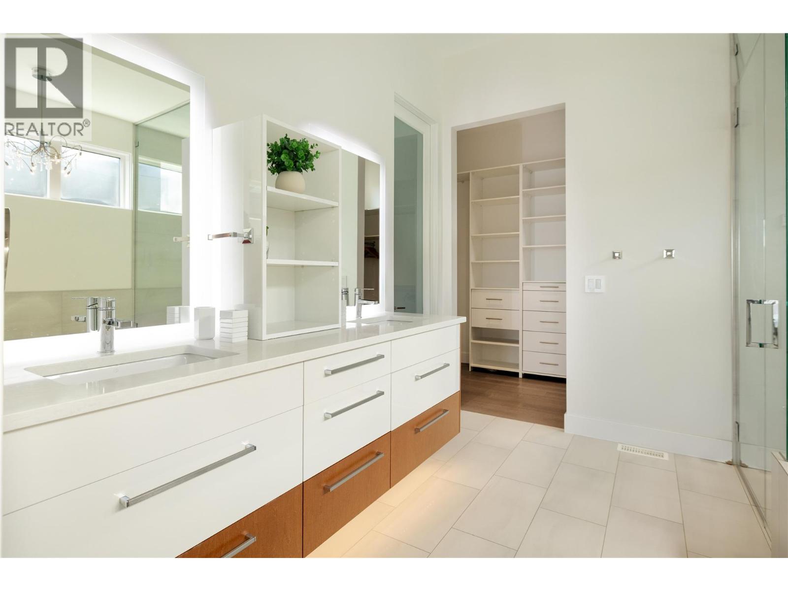 5552 Upper Mission Drive - 24