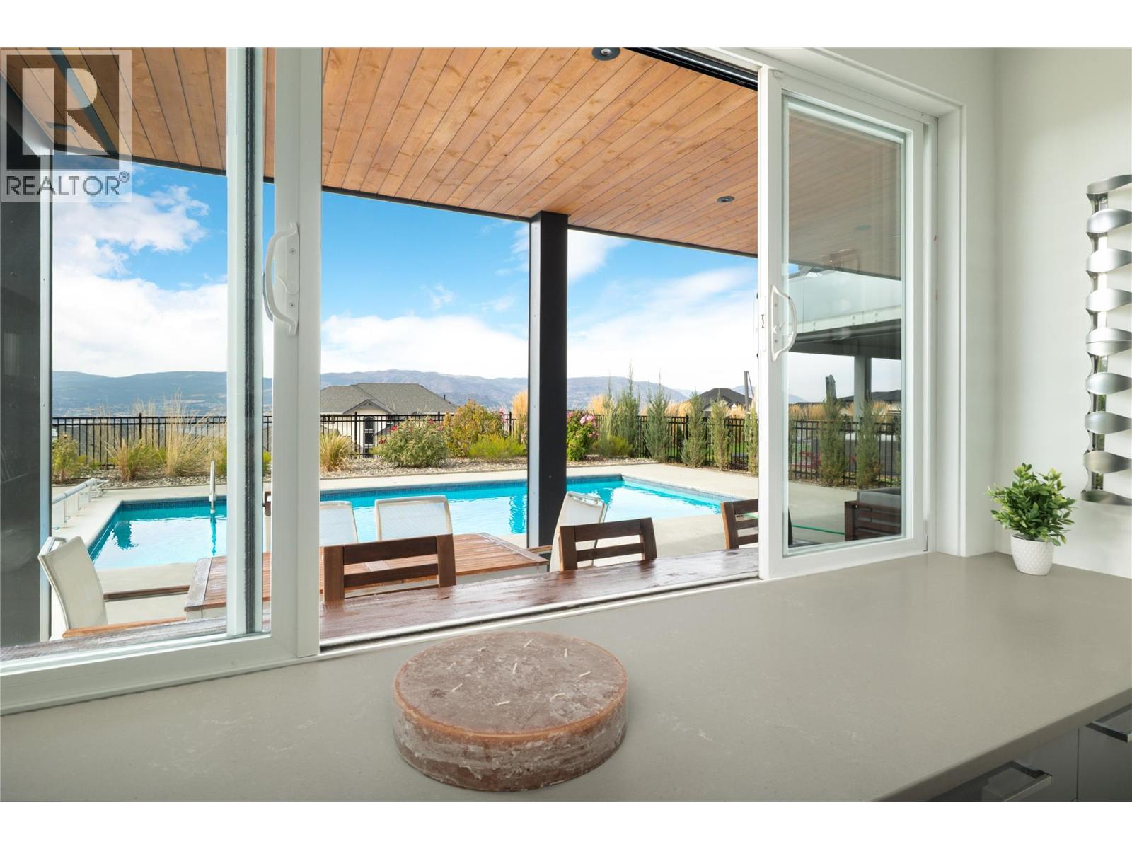 5552 Upper Mission Drive - Image 33