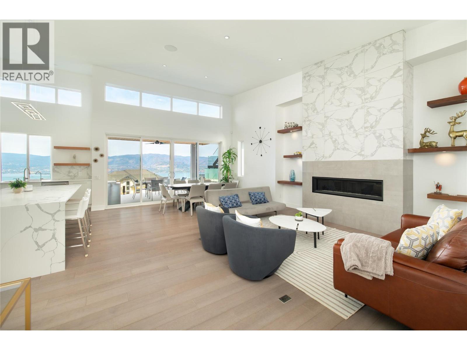 5552 Upper Mission Drive - 5