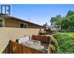 2045 Valleyview Drive, Kamloops, BC V2C4C3 Photo 44