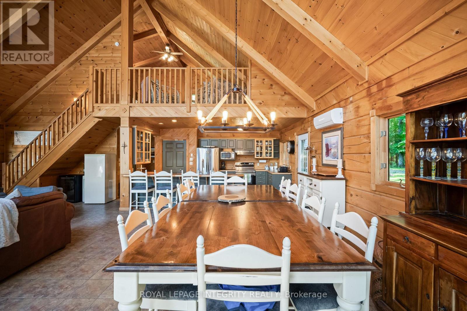 26 WALLACE ISLAND - 21