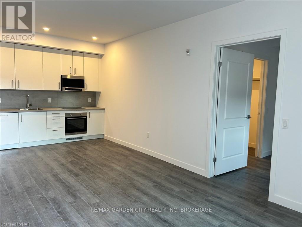 213 - 7549B KALAR ROAD, Niagara Falls (Brown) — photo 5