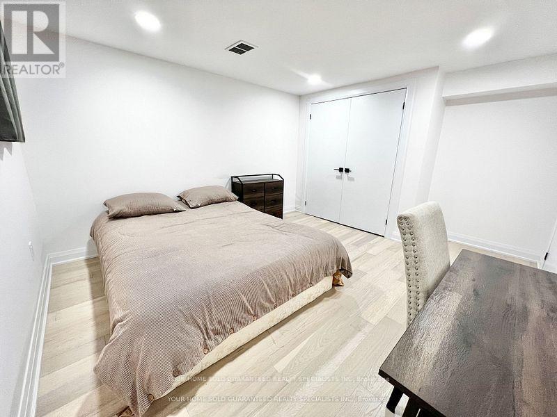 ROOM 2 - 2 PANNAHILL ROAD, Toronto (Bathurst Manor) — photo 6