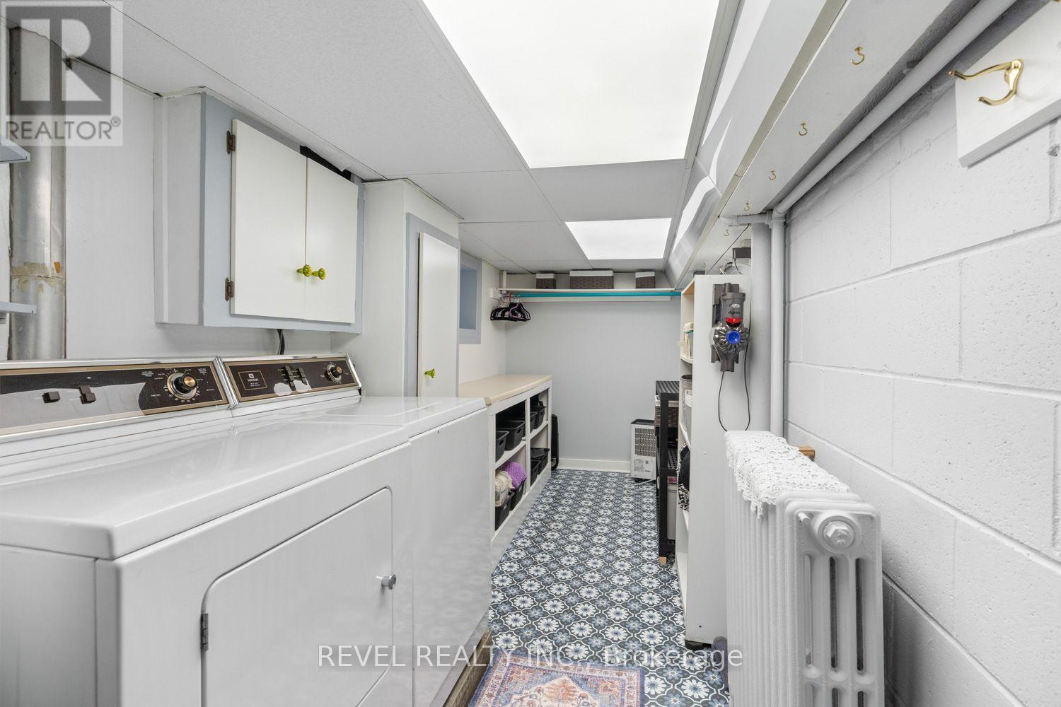 165 NORTHCLIFFE BOULEVARD - Image 27