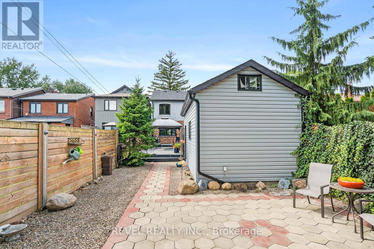 165 NORTHCLIFFE BOULEVARD - Image 36