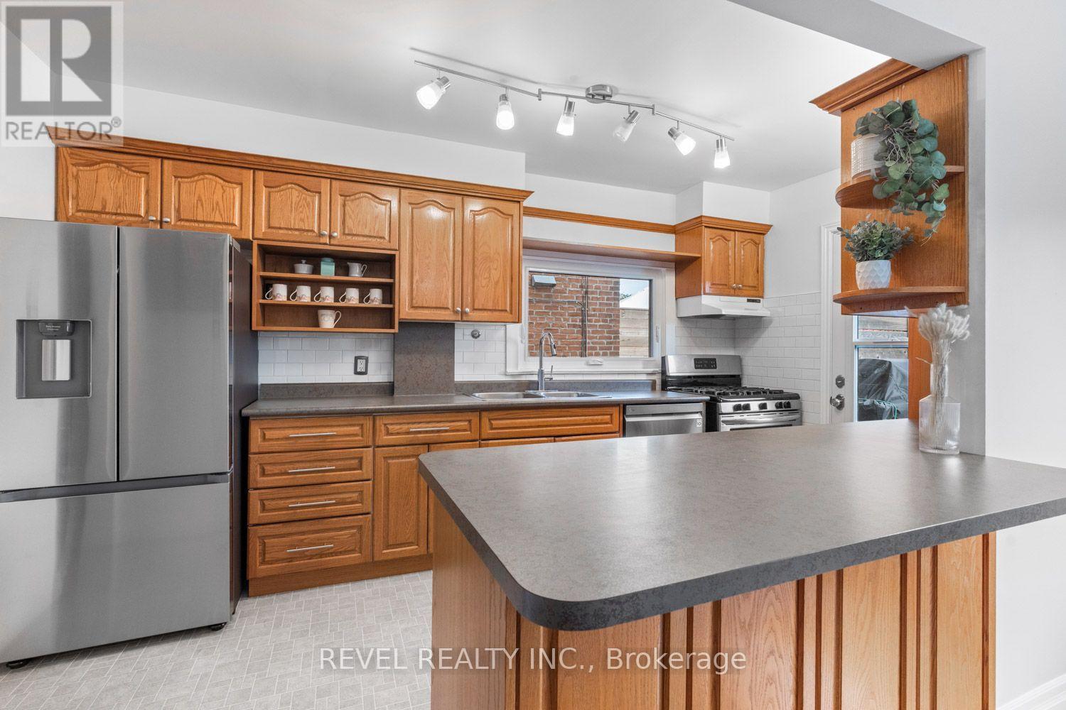 165 NORTHCLIFFE BOULEVARD, Toronto (Oakwood Village) — photo 6
