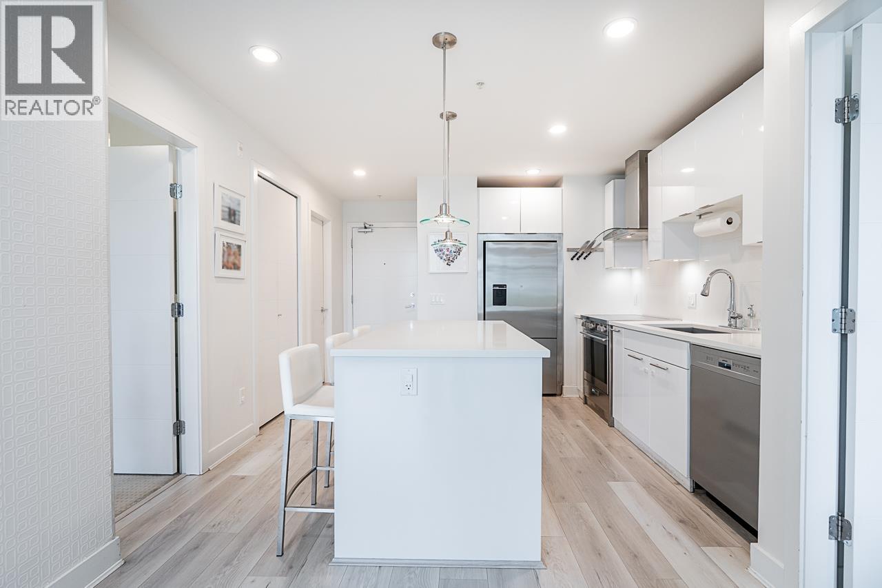 606 733 W 3RD STREET, North Vancouver — photo 9