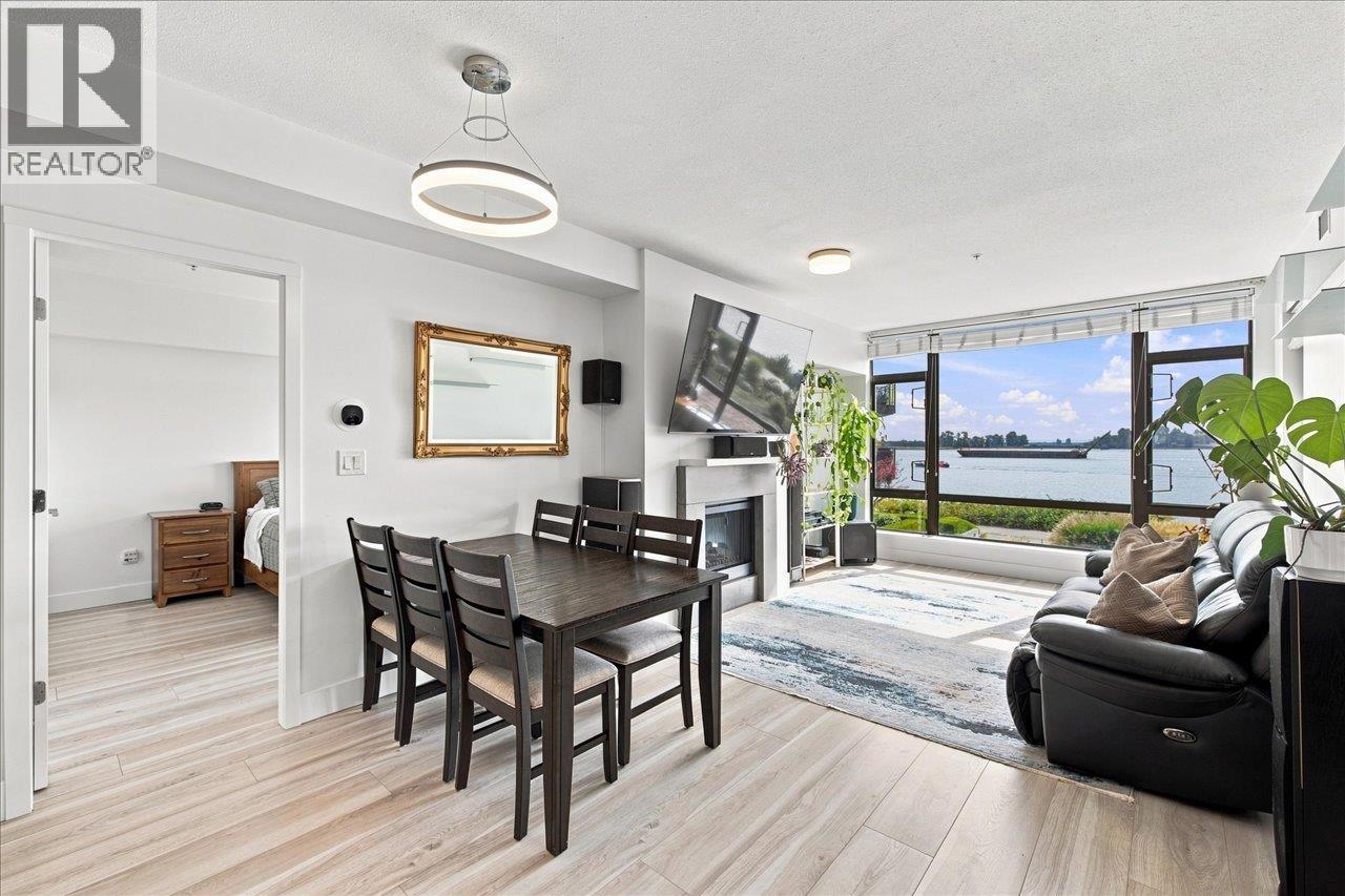 202 14200 RIVERPORT WAY, Richmond — photo 2