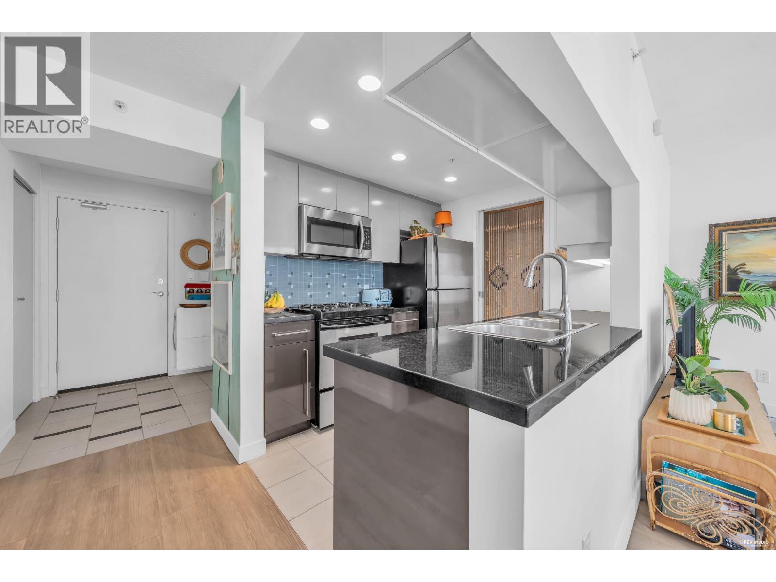 3005 1408 STRATHMORE MEWS, Vancouver — photo 8