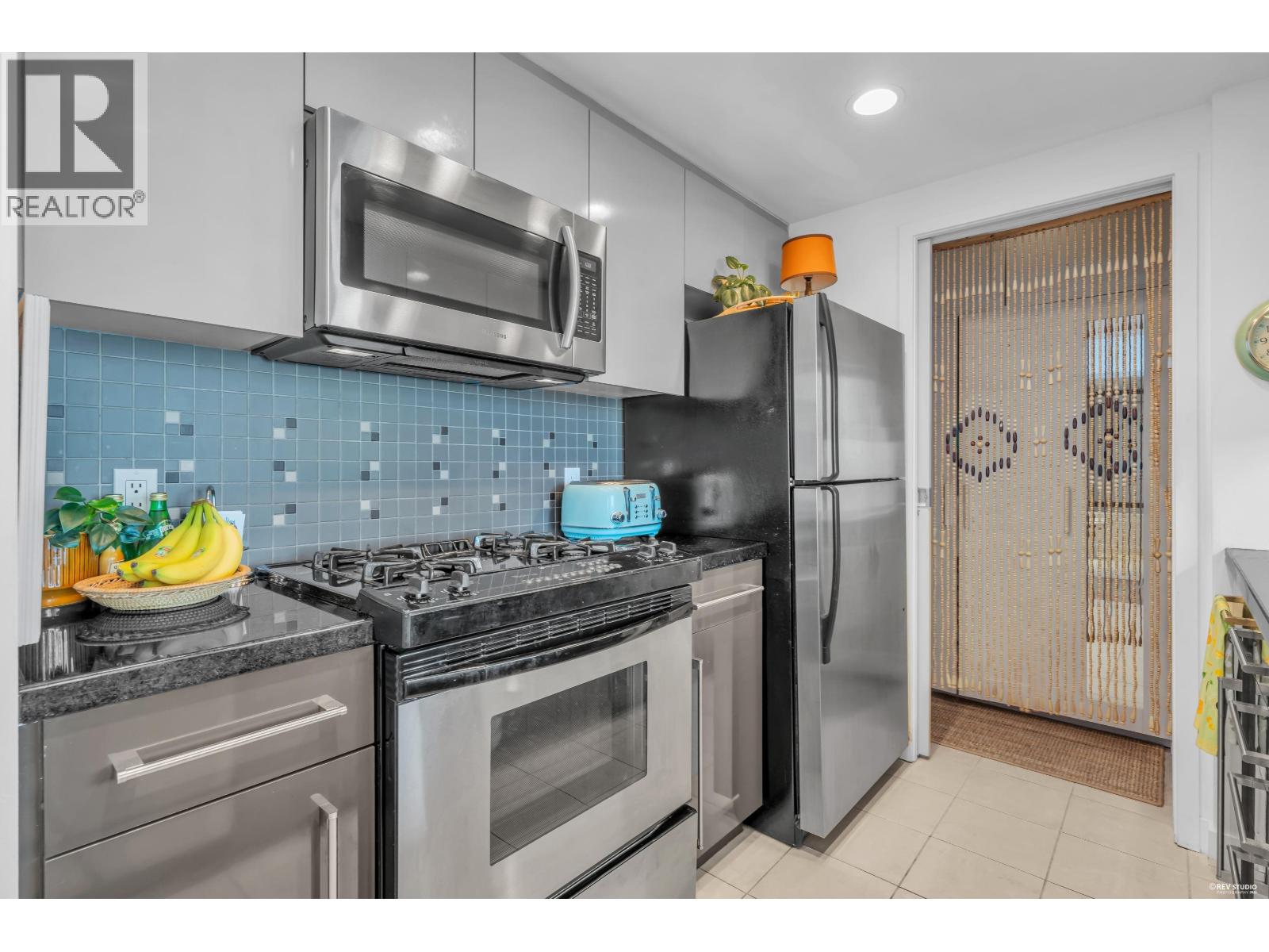 3005 1408 STRATHMORE MEWS, Vancouver — photo 9