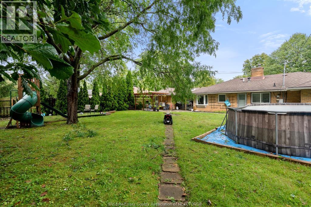 2725 BUCKINGHAM DRIVE - 42