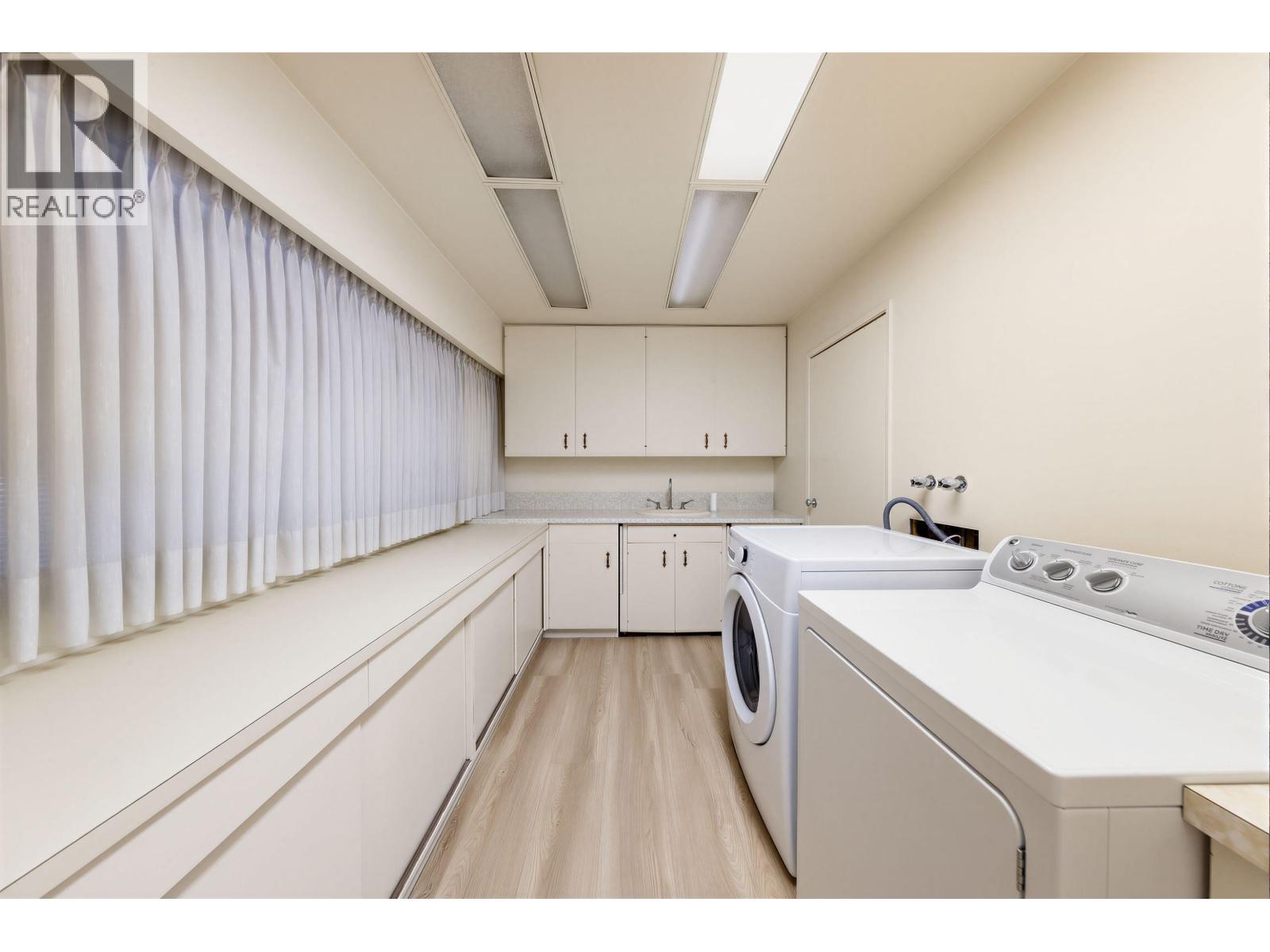 875 EYREMOUNT DRIVE, West Vancouver