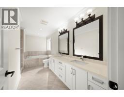 7028 Broadway, Burnaby, BC V5A1R8 Photo 19