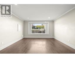 7028 Broadway, Burnaby, BC V5A1R8 Photo 28