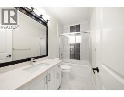 7028 Broadway, Burnaby, BC V5A1R8 Photo 30