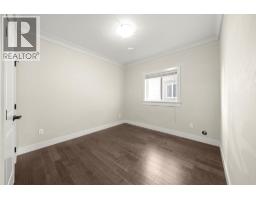 7028 Broadway, Burnaby, BC V5A1R8 Photo 32