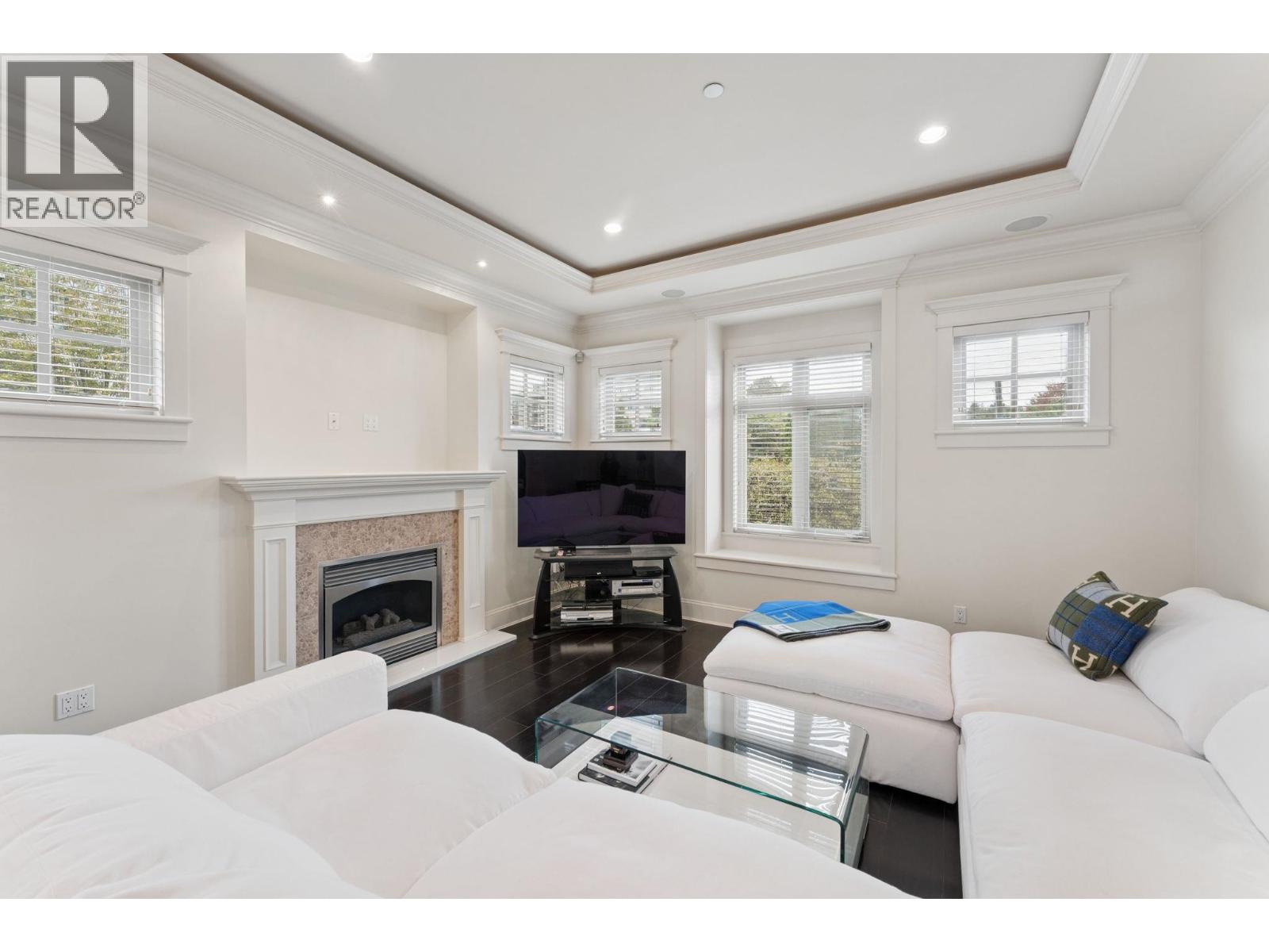 4898 QUEBEC STREET, Vancouver — photo 3