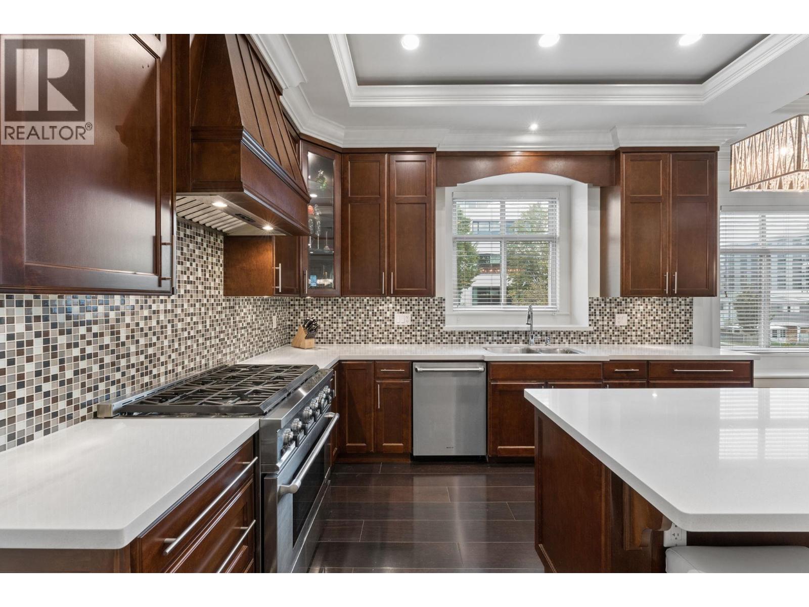 4898 QUEBEC STREET, Vancouver — photo 8