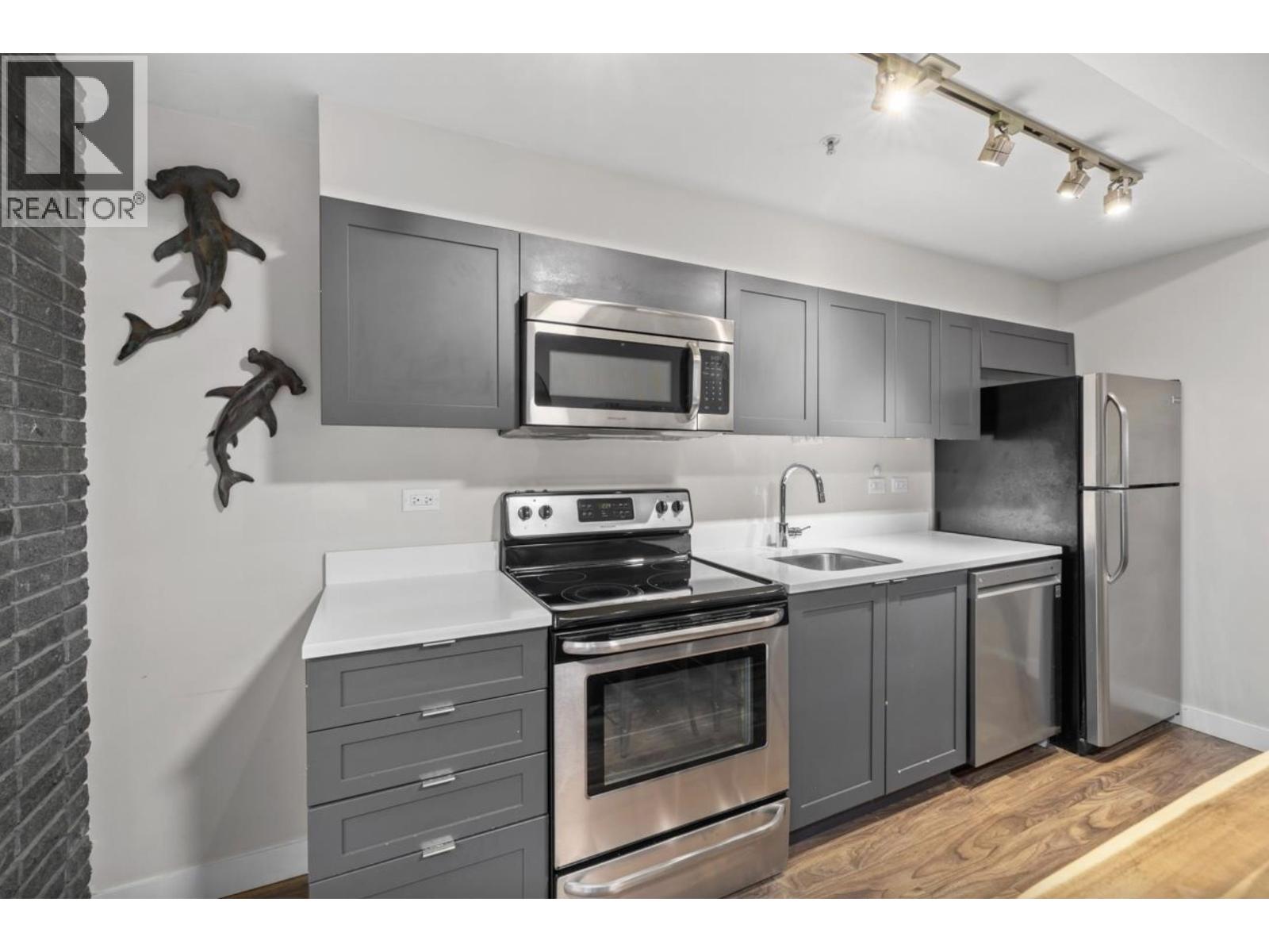 101 2511 QUEBEC STREET, Vancouver — photo 8