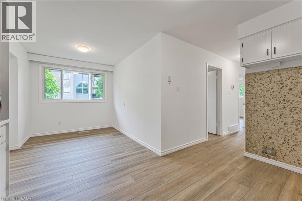 21 VICMOUNT Drive - Image 14
