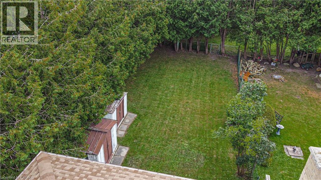 21 VICMOUNT Drive - 46