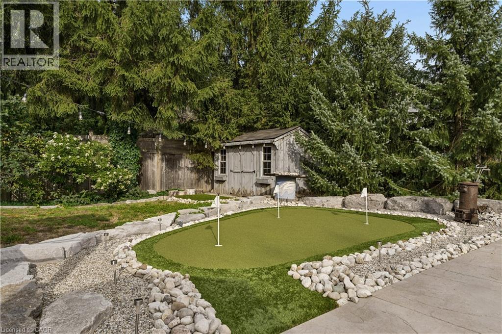 373 FORESTLAWN Road - Image 34