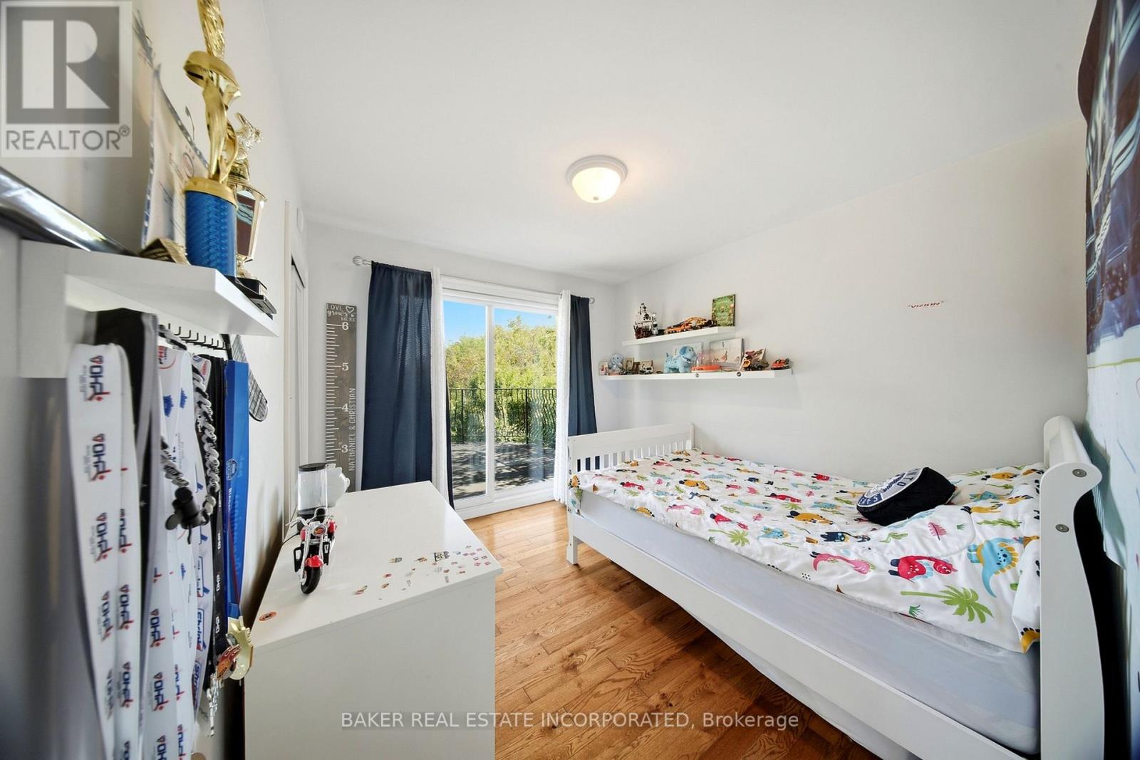 3415 SCHOMBERG AVENUE - 31