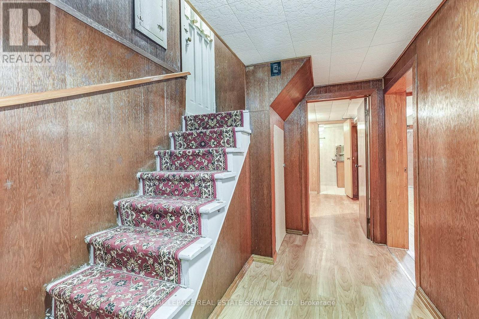 15 OAKVIEW AVENUE - Image 26