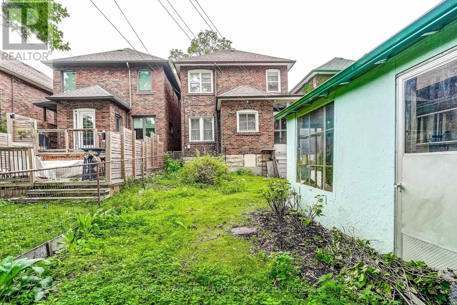 15 OAKVIEW AVENUE - 38