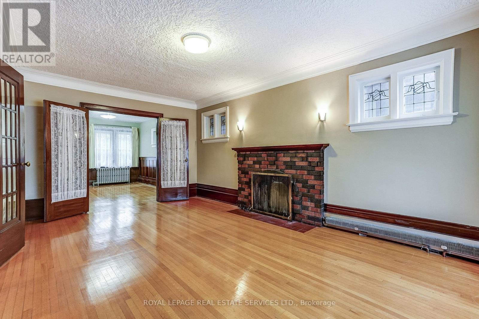 15 OAKVIEW AVENUE - 7