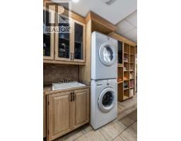 1061 Ross Street Se, Medicine Hat, AB T1A0Y2 Photo 28