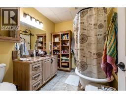 1061 Ross Street Se, Medicine Hat, AB T1A0Y2 Photo 37
