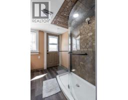 1061 Ross Street Se, Medicine Hat, AB T1A0Y2 Photo 34