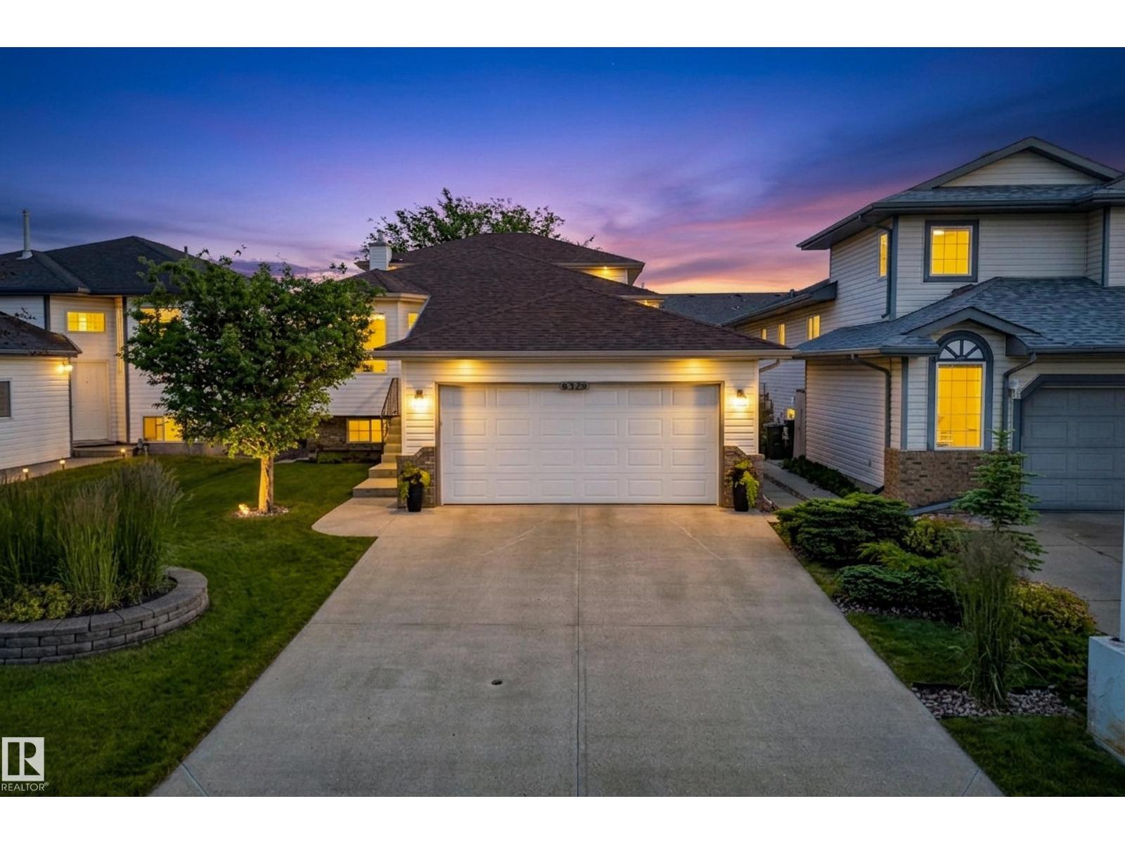 8329 171A AV NW, Edmonton — photo 2