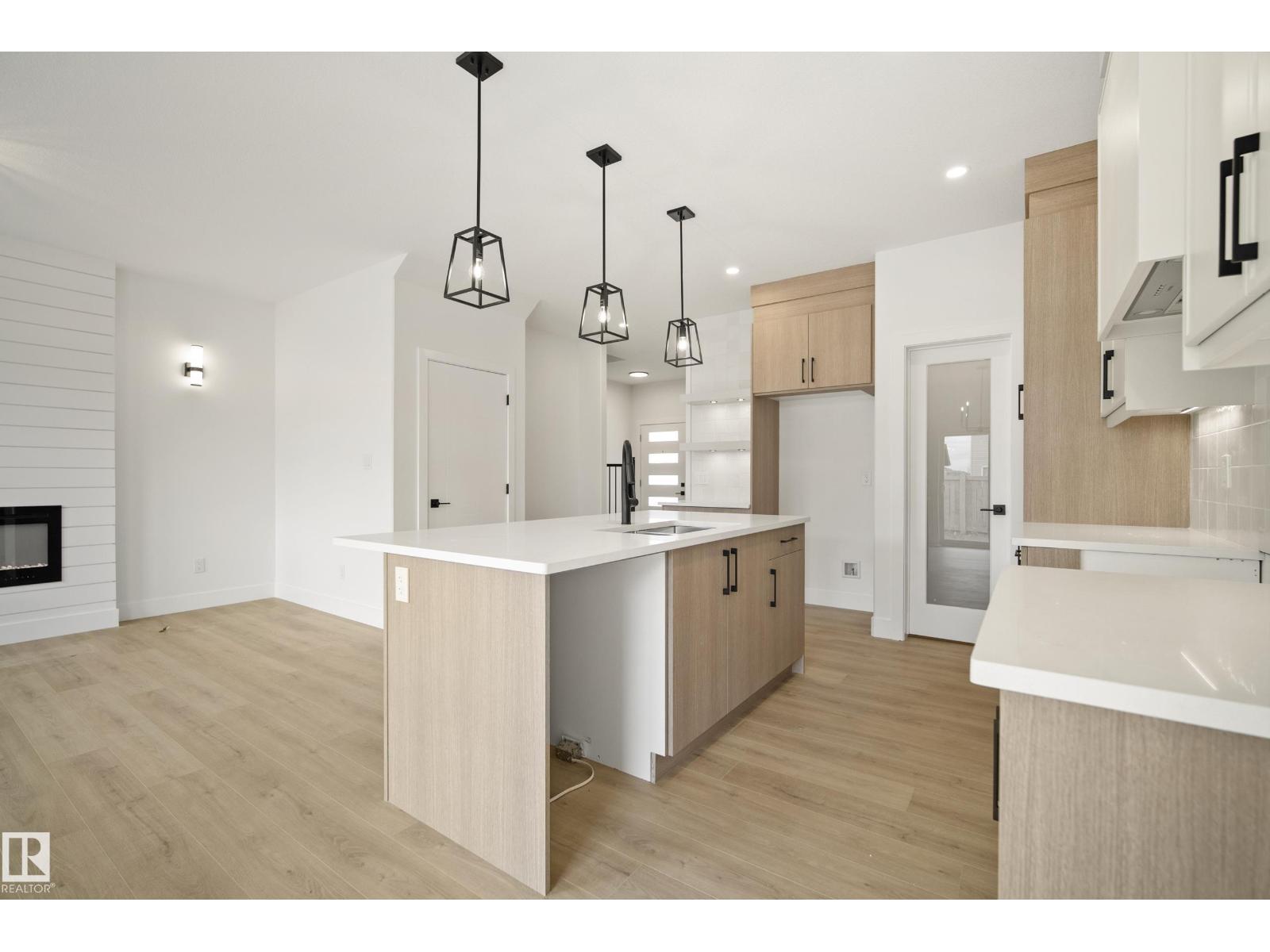 8529 223A ST NW - Image 8